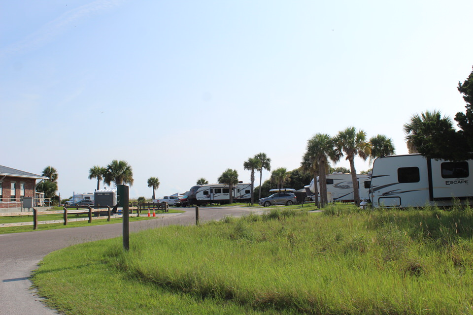 TOUR AMERICA, 2021 SUNNY OAKS RV PARK, JACKSONVILLE, FLORIDA "On The Road of Retirement"