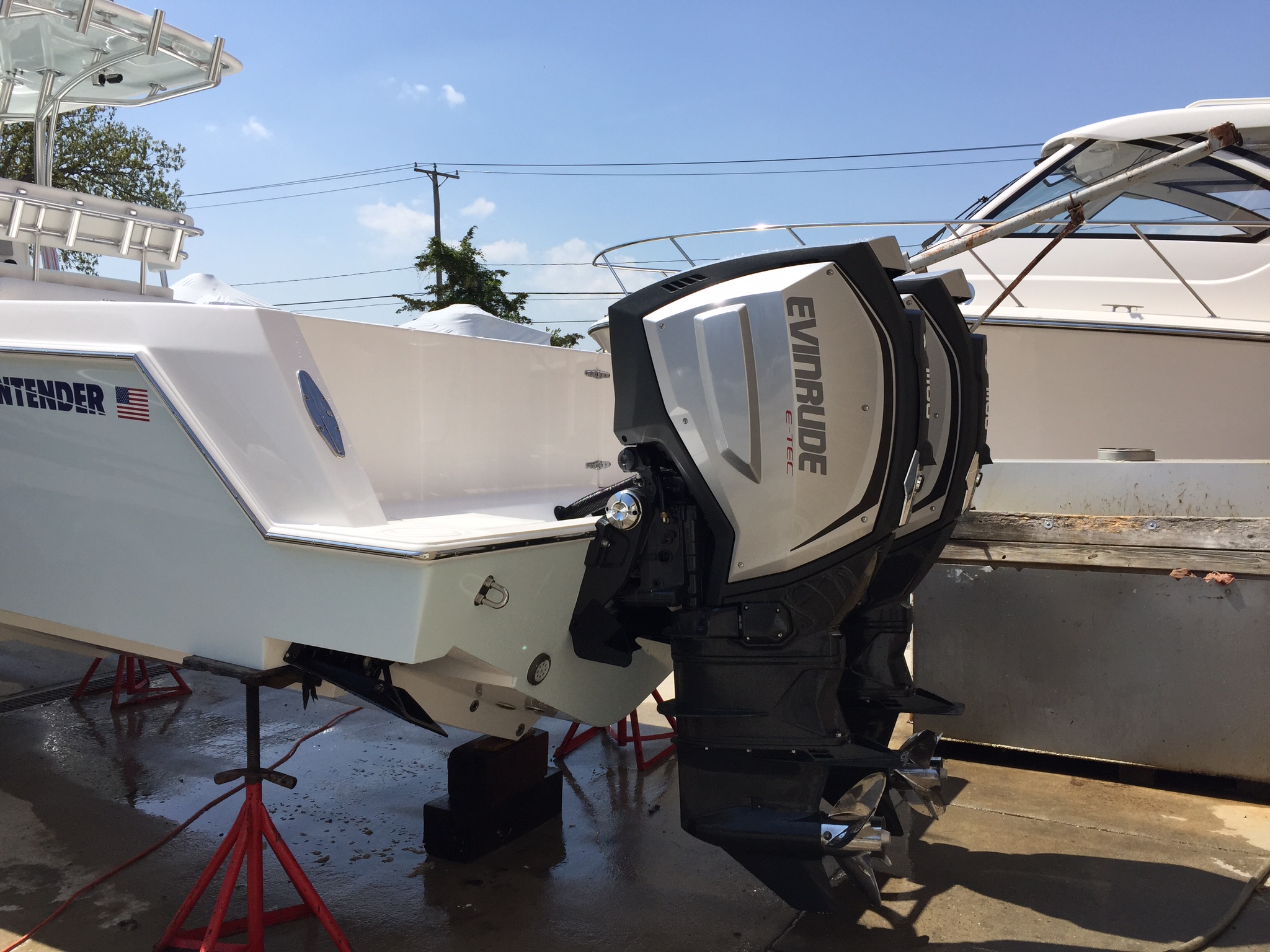 Engine Test: Evinrude E-Tec G2 - On The Water