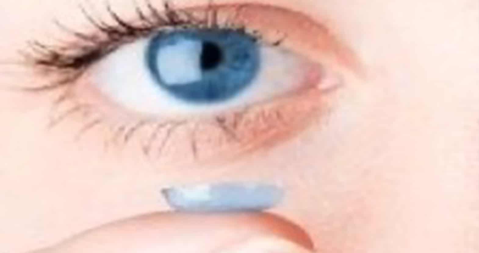 How To Clean Contact Lenses