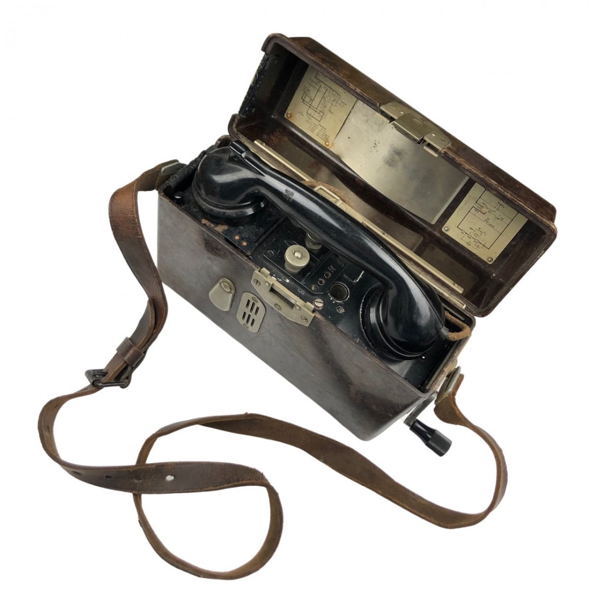Original WWII German FF33 field telephone with strap Oorlogsspullen