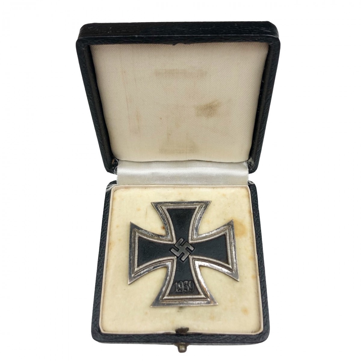 Original WWII German Iron Cross 1st class in box L55 Oorlogsspullen