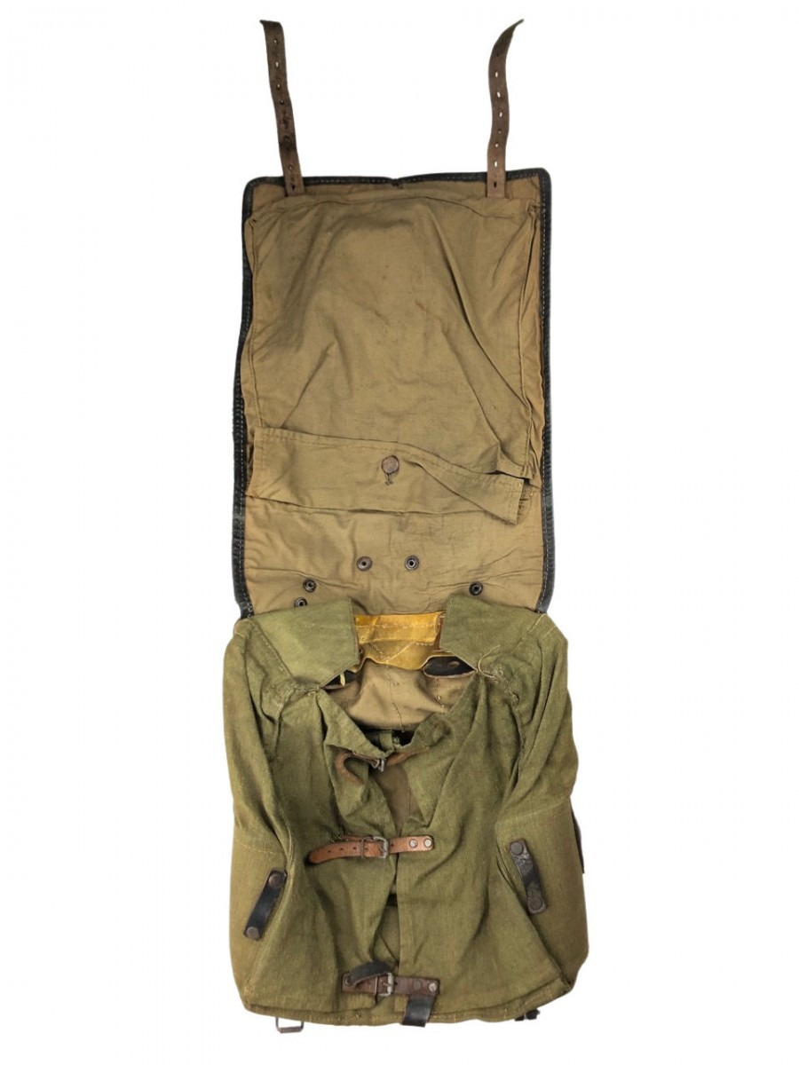 Original WWII German 'Affe' backpack Oorlogsspullen.nl Militaria shop