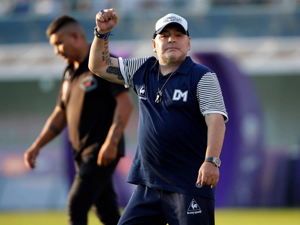 Última hora. Morreu Diego Maradona Jornal OPAÍS.cv