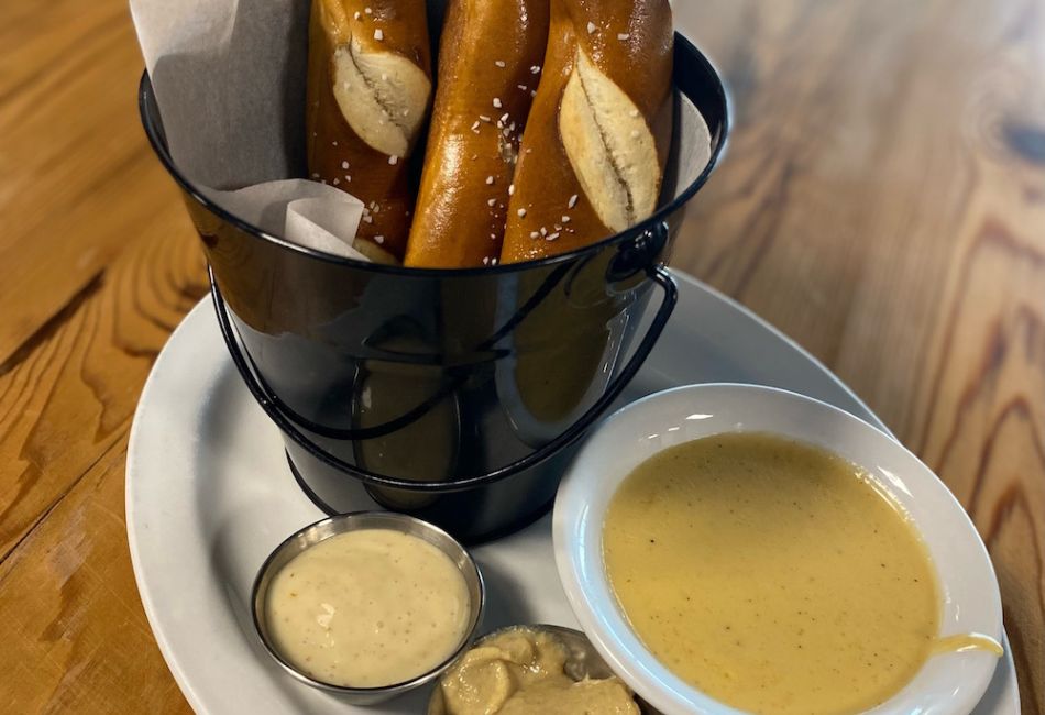 Ope Haus Pub Barneveld, WI FamilyFriendly Restaurant & Pub