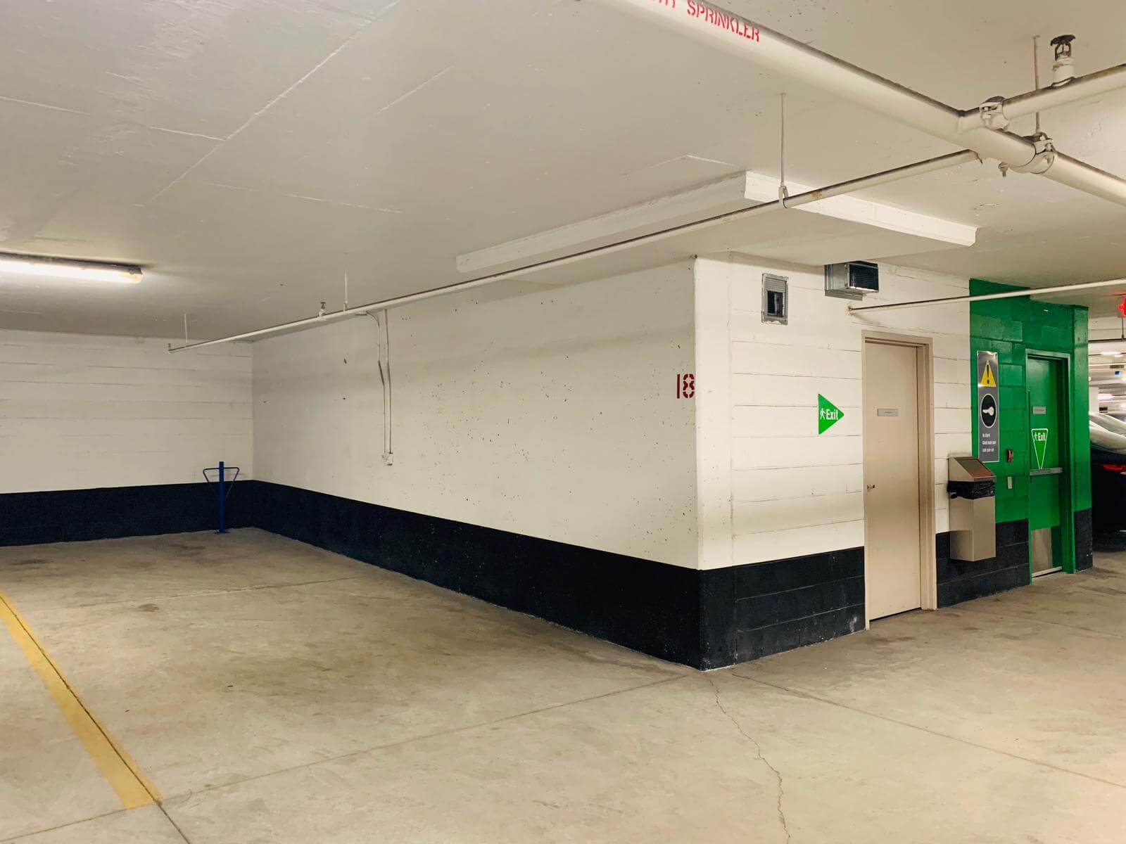 Kennedy & 401 Tridel TwoBedroom + Den Condo For Lease Opel Ou