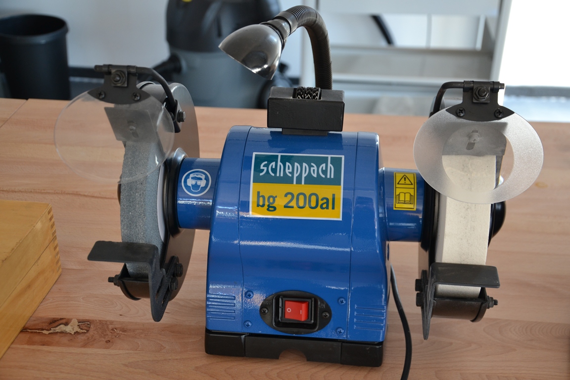 Schleifbock Scheppach bg200al