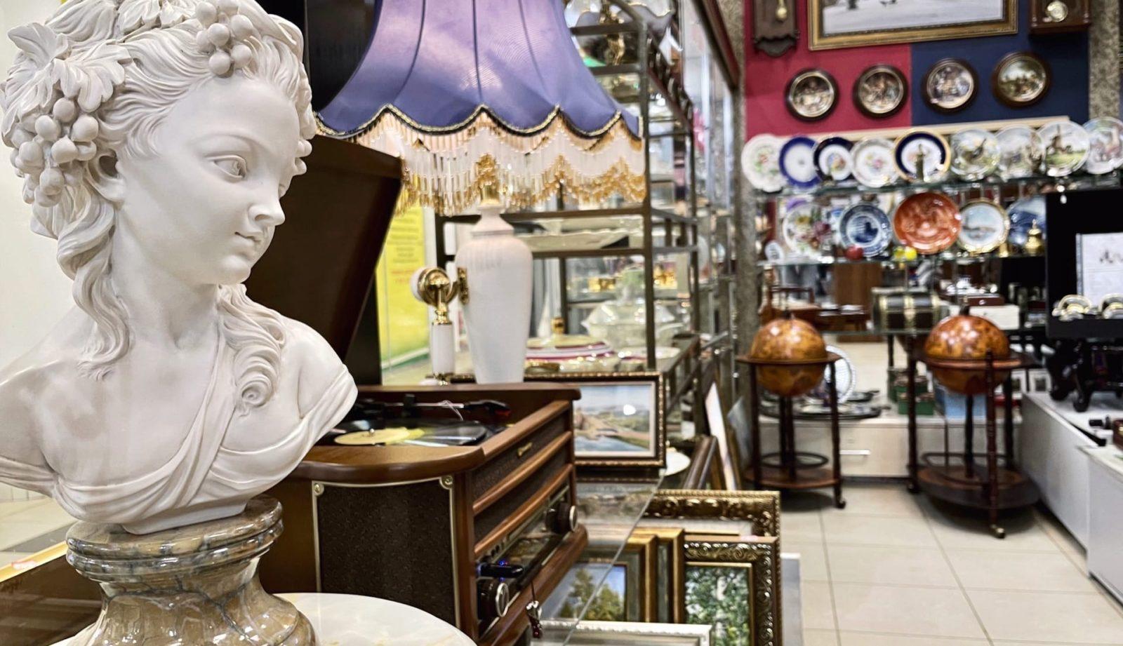 Antiques & Gifts. Из поколения в поколение. Городской журнал PLUS