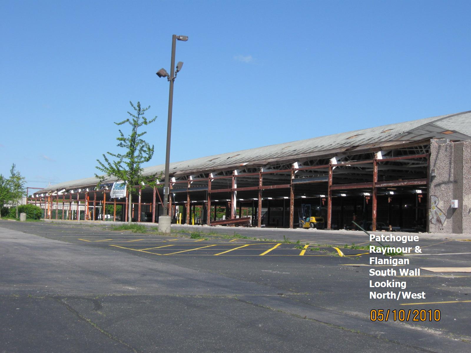 Raymour & Flanigan, Patchogue, NY Open Atelier