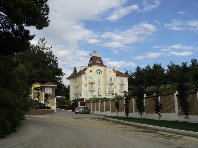 Дворец кирилла