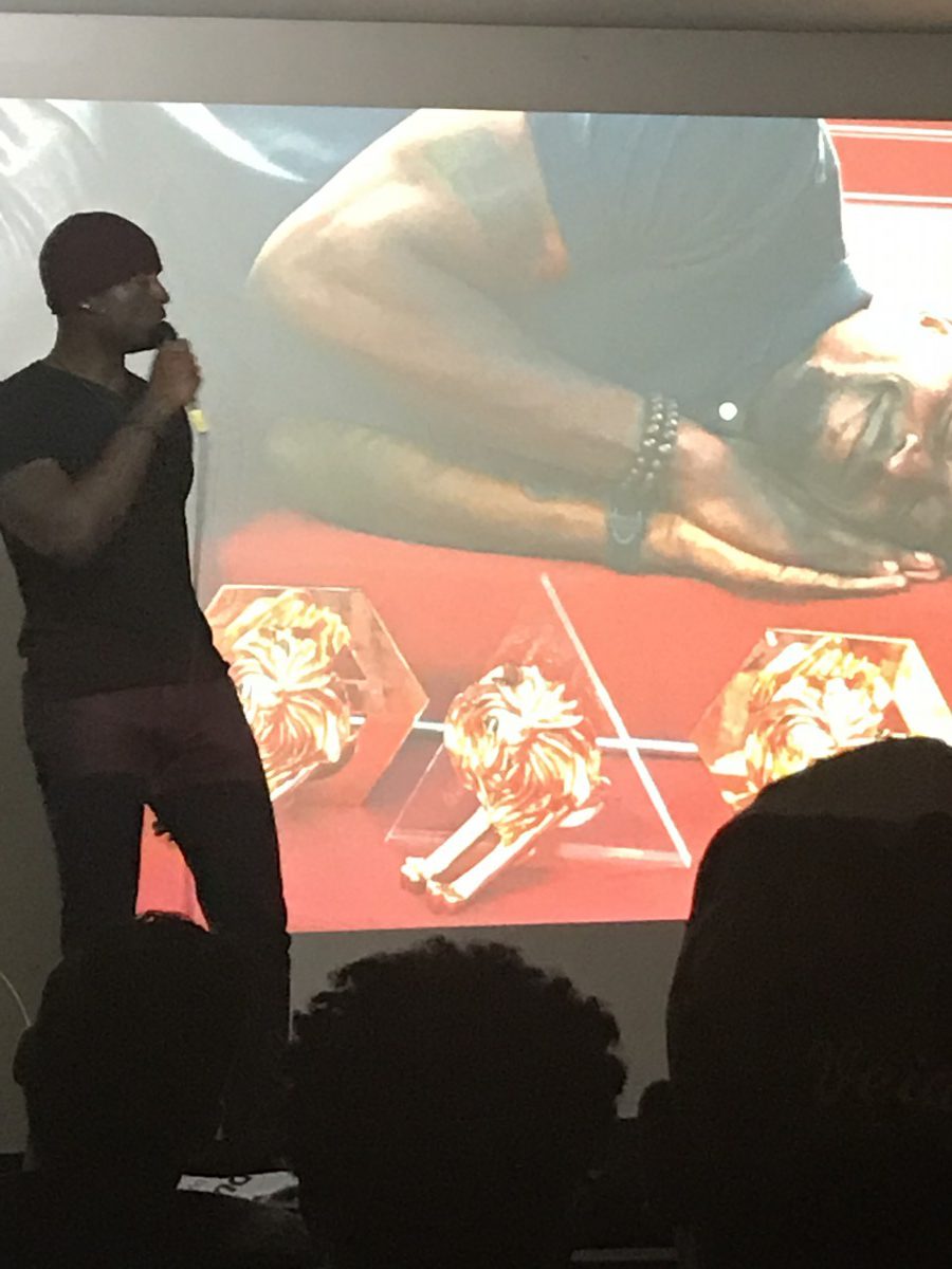 MEET THE PROS CREATIVE DIRECTORS / GRAPHIC DESIGNERS J. Walter