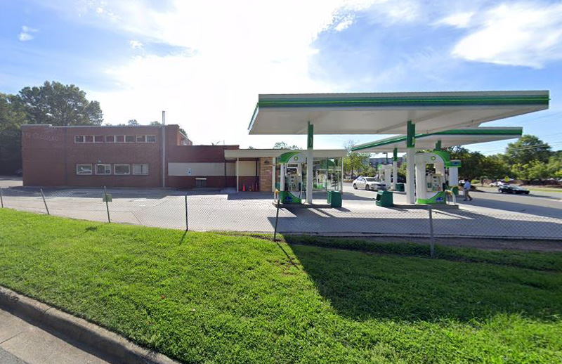 1201 RALEIGH RD. / GLEN LENNOX SERVICE STATION Open Orange