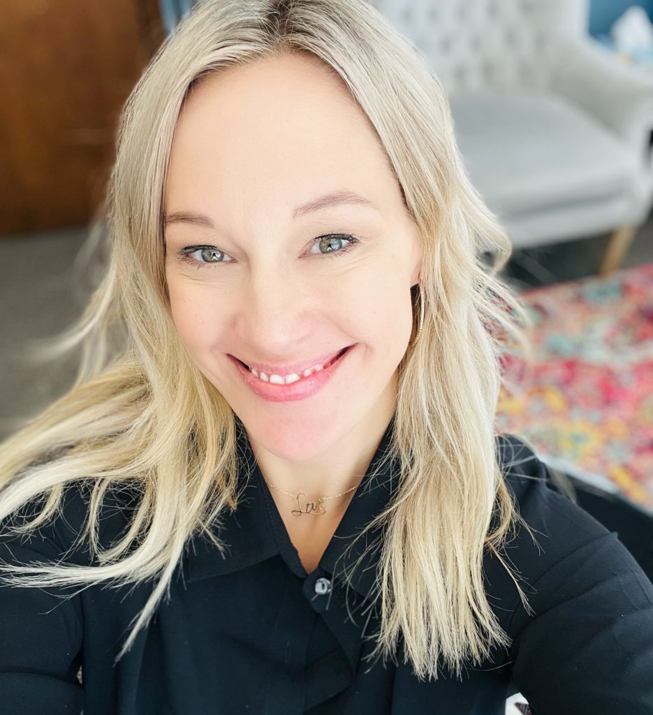 Ashley Hartman Clinical Social Worker Therapist Chicago, IL