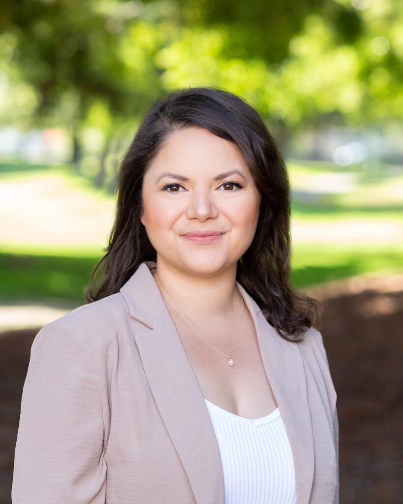 Kari Del Real Art Therapist Campbell, CA