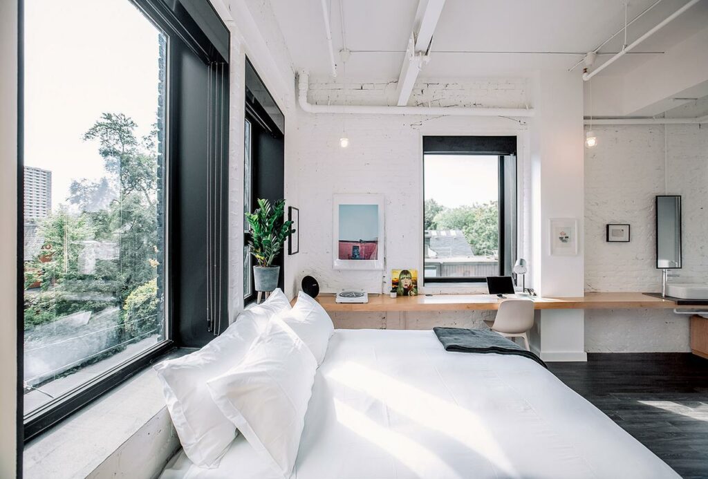 How One Successful Hotel Is Thriving With a Ratio of 1.5 Staff to 24 Rooms Operto