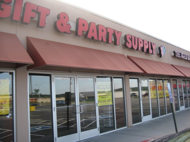 Retail Center Hibbing Marketplace Hibbing, MN Oppidan