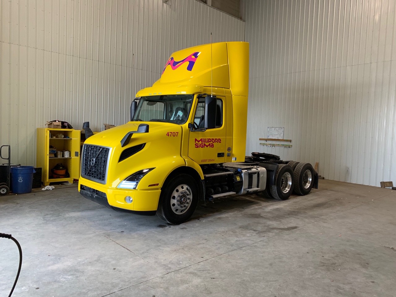 Vehicle Wraps Milwaukee Vehicle Graphics Milwaukee Vinyl Wraps Maker