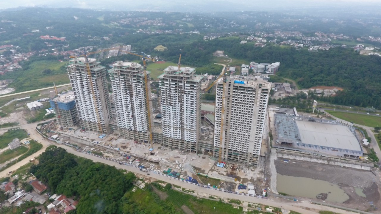 Luxury Apartment in Sentul City, Connected to AEON Mall Opus Park