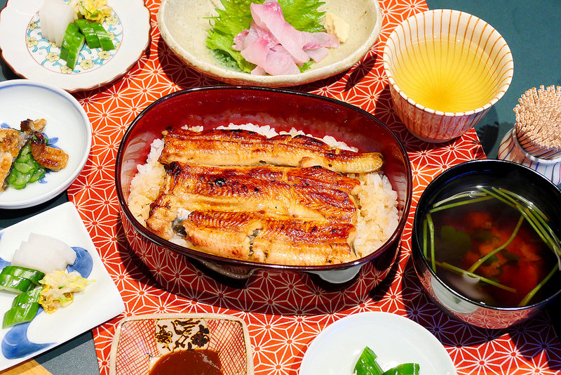 【京都美食】廣川鰻魚飯(うなぎ屋廣川)│嵐山：櫻花楓葉季必吃米其林一星鰻魚飯 天天排隊超人氣店！使用日本國產鰻魚燒烤製作 定食或單點都推薦！(有提供多人個室預約服務)
