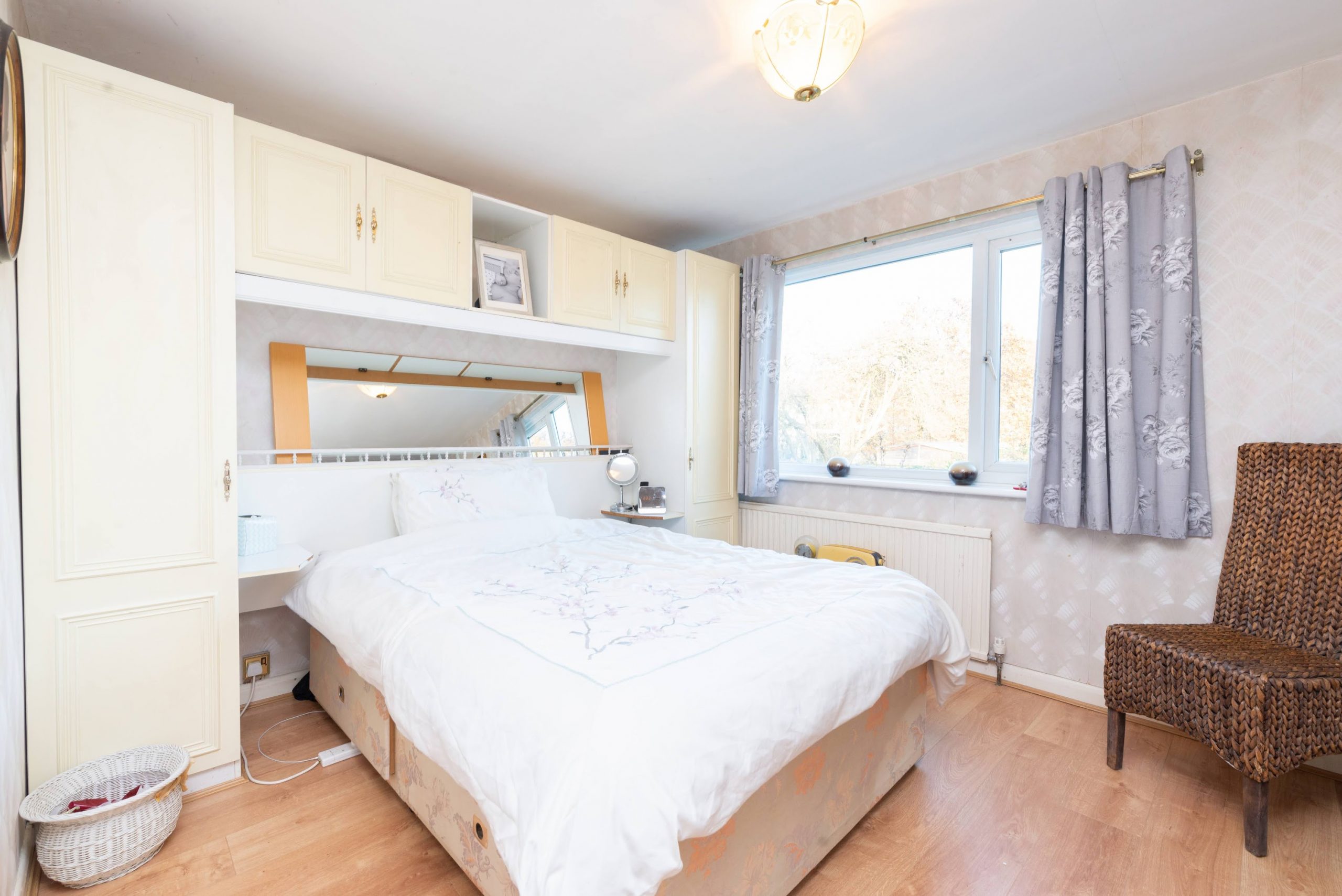 Long Green, Chigwell Orange Square UK