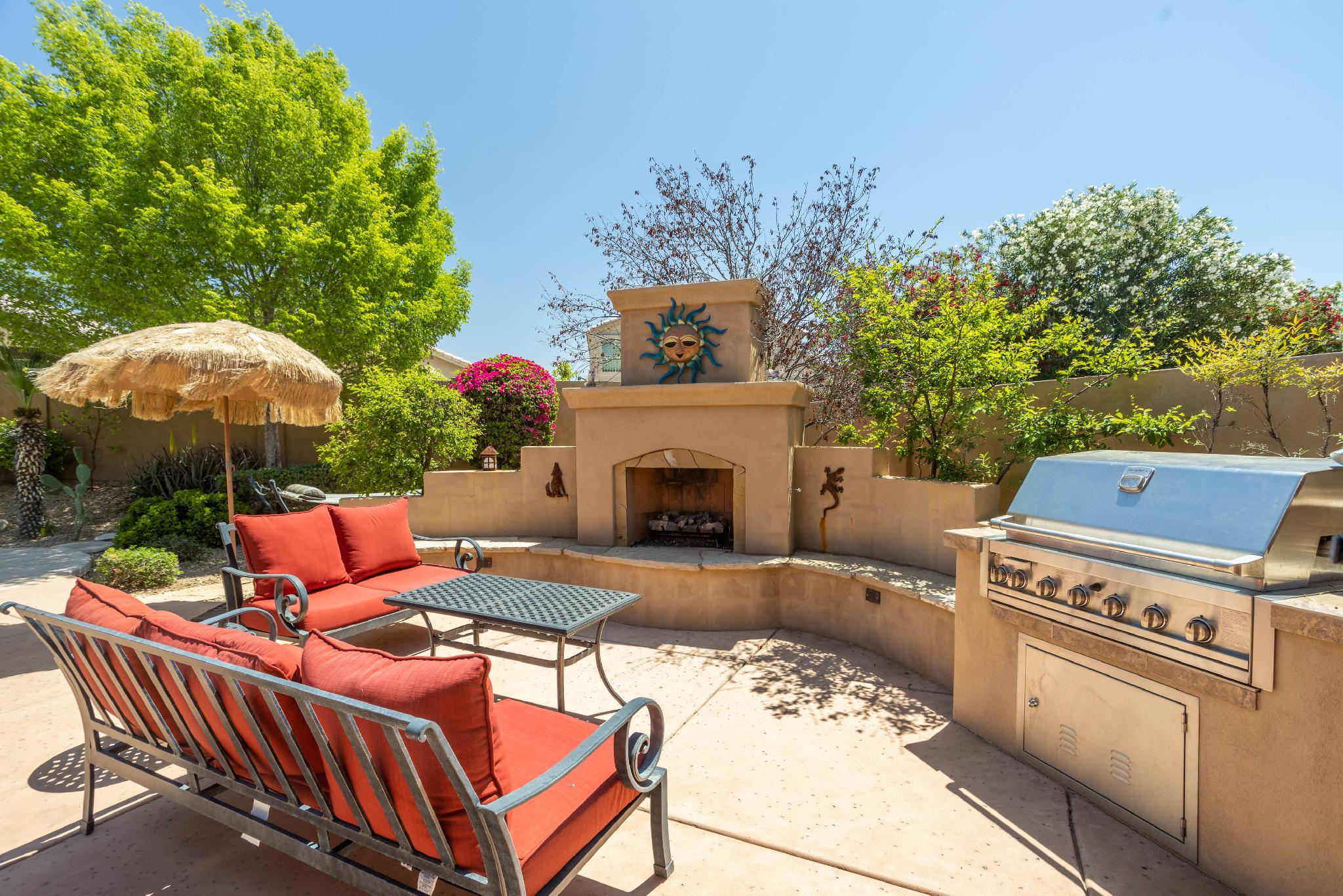 Tatum Ranch Cave Creek Oasis with Pool, Spa, Pool Table and Chef's