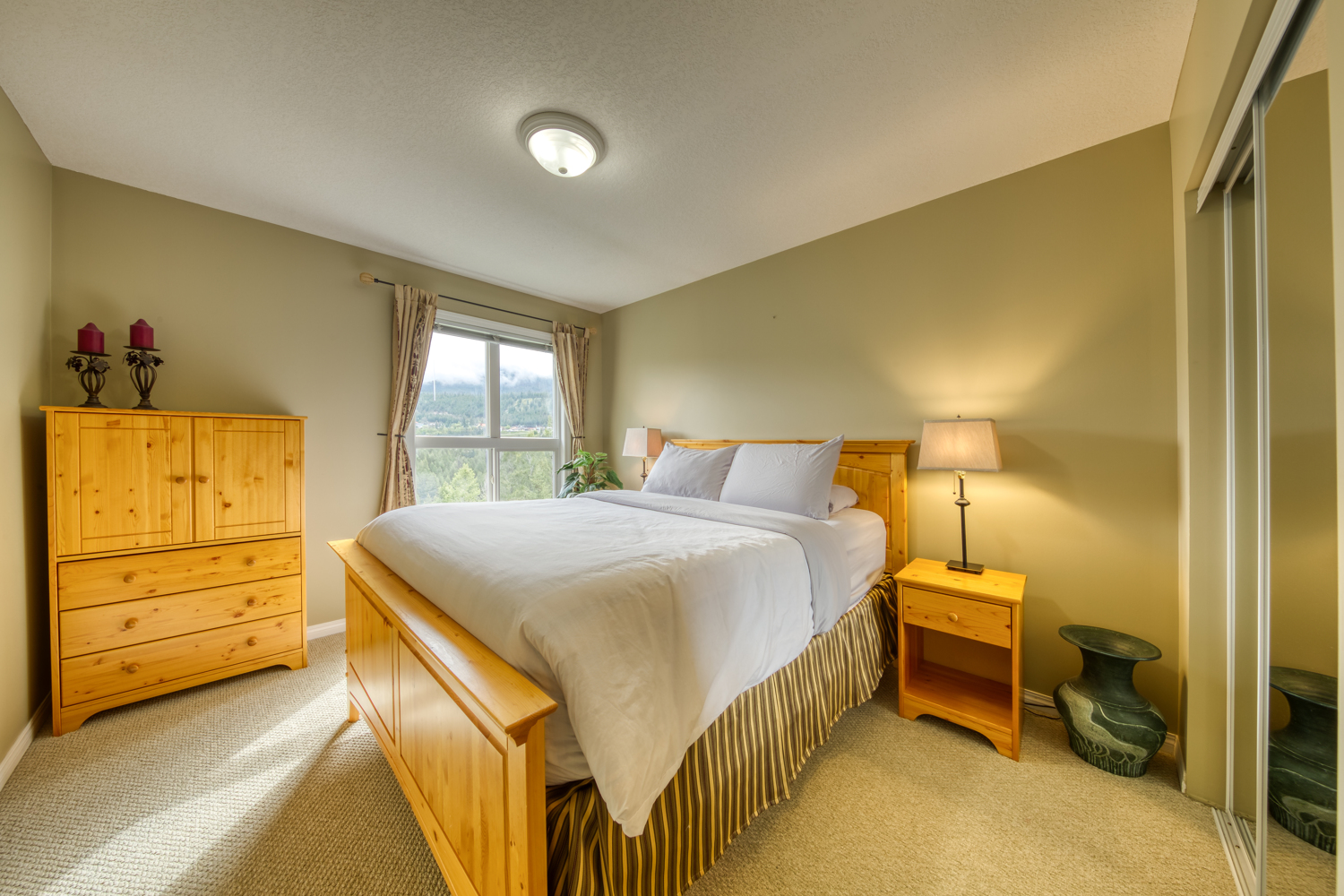 Radium Hot Springs, BC, Apartment for rent from 0.00 USD