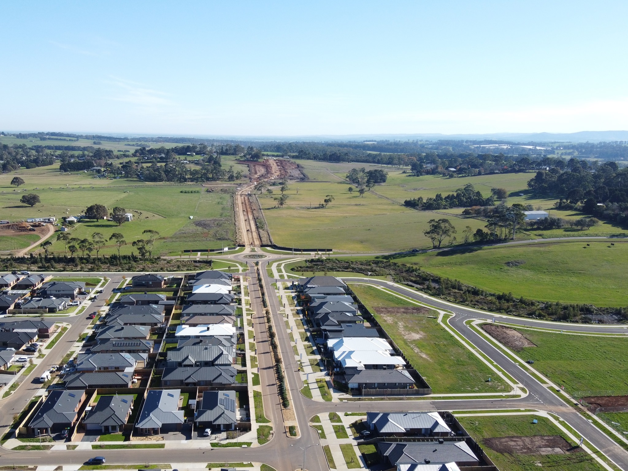 Display Homes Ferntree Ridge Estate Drouin Orbit Homes