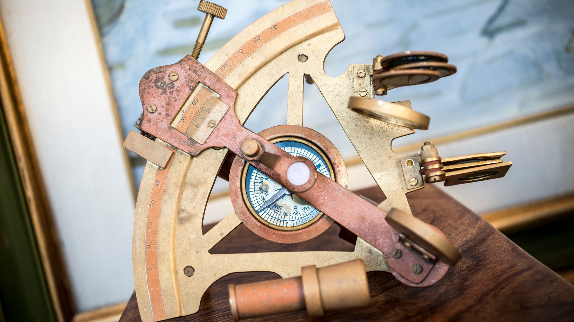What is a Sextant and How Does it Work? Orbitshub