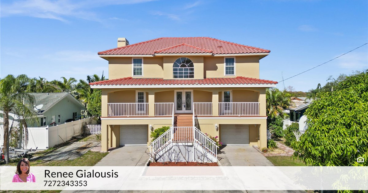 341 Crosswinds Dr, Palm Harbor, FL 34683