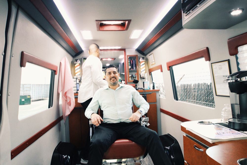 Mobile Hair Pros Order A Barber