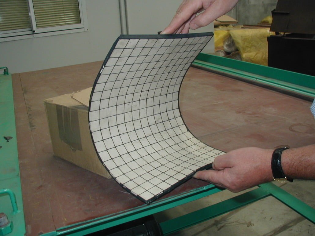 Rubber Backed Ceramic Tiles Suitable for Lining Chutework Oreflow