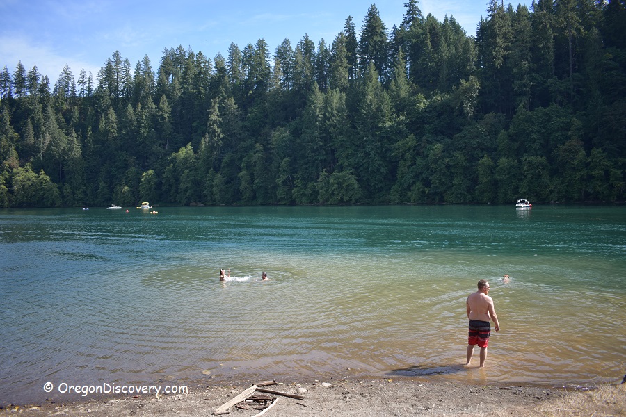 Sunnyside County Park Summer Oasis at Foster Lake Oregon Discovery