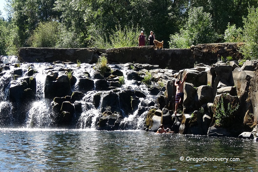 Scotts Mills Falls Butte Creek Marion County Park Oregon Discovery