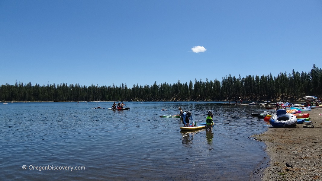 South Twin Lake Swimming & Fishing Cascade Lakes Highway Oregon