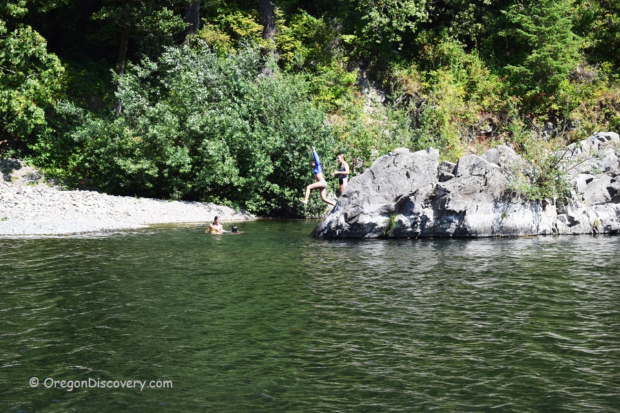 Alfred Loeb State Park Myrtlewood Paradise on the Chetco River
