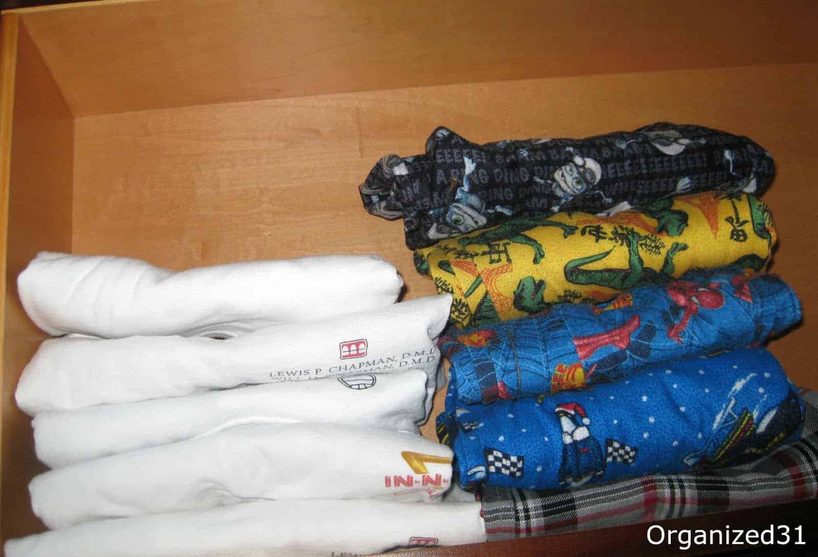 How to fold Pajamas and Organize your drawer by filing.