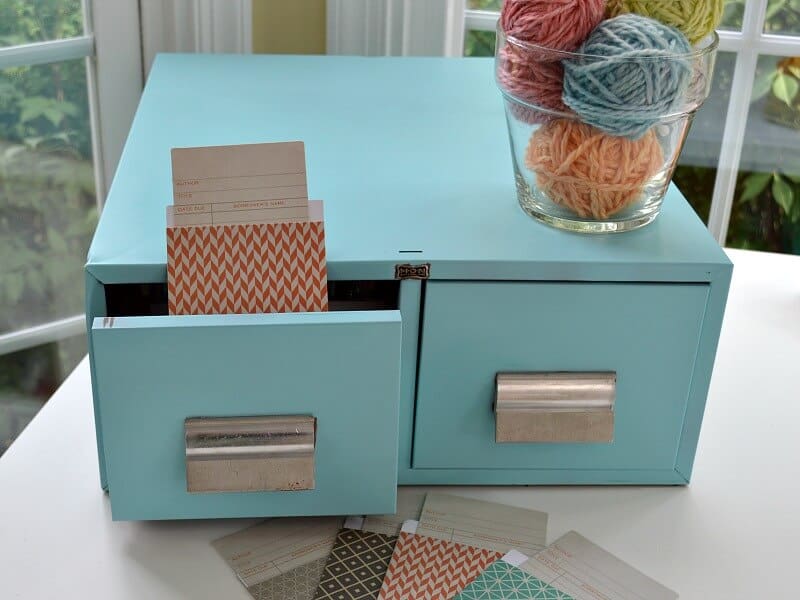 Library Card Drawers to Organize a Craft Room