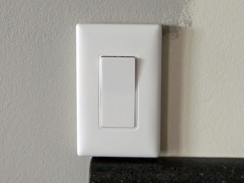 Under Cabinet Lighting - Organize and Decorate Everything