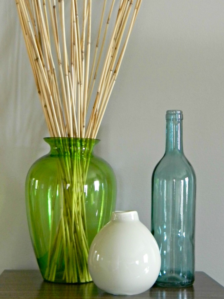 Colored Glass Pieces Organize and Decorate Everything