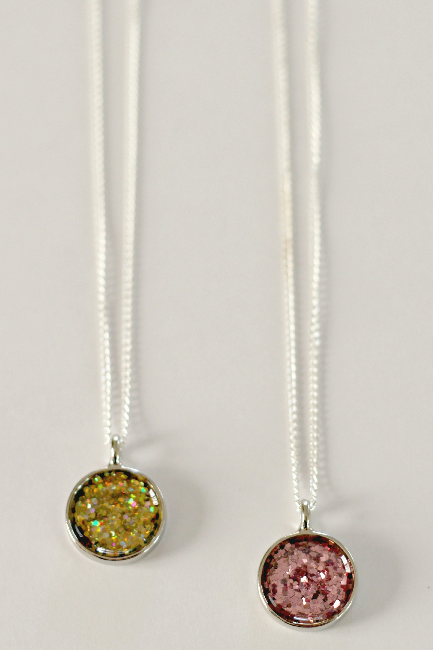 Glitter Necklaces Organize and Decorate Everything