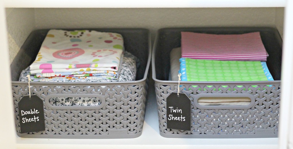 Organizing a Small Linen Closet Organize and Decorate Everything