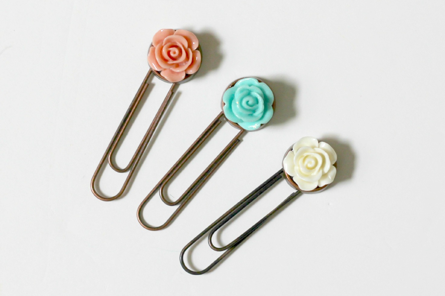 Decorative Paper Clips Organize and Decorate Everything