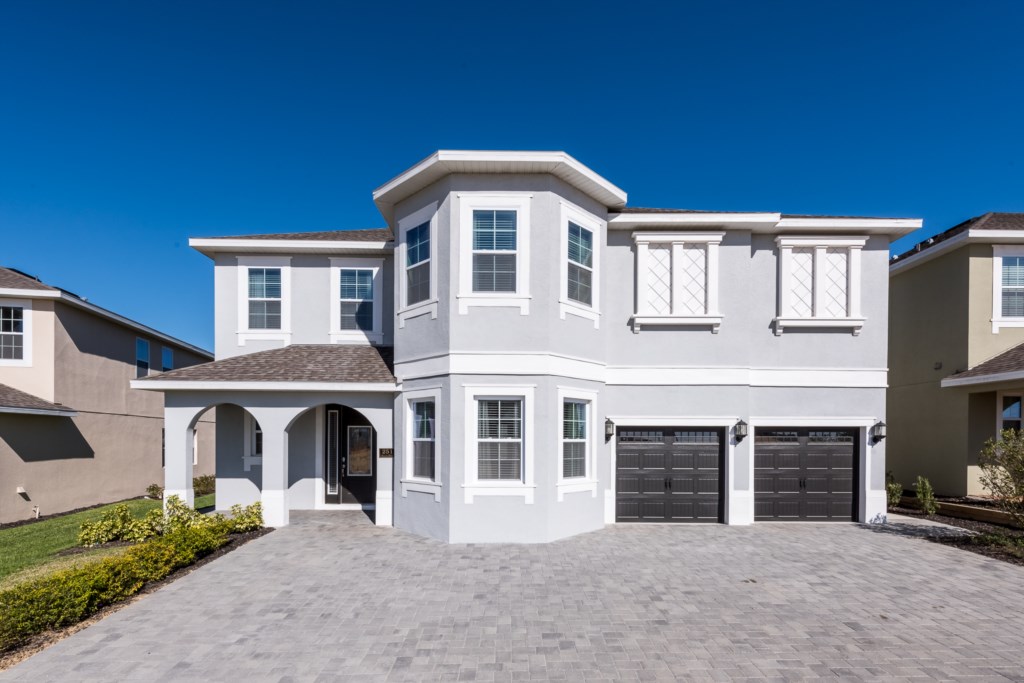 MORE 11 Bedroom Homes with ORHBO CINEMA Orlando Homes for Rent