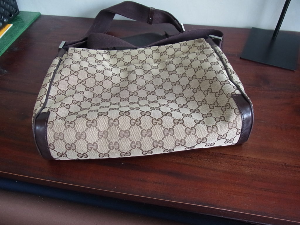 Gucci Handbag Repair IQS Executive