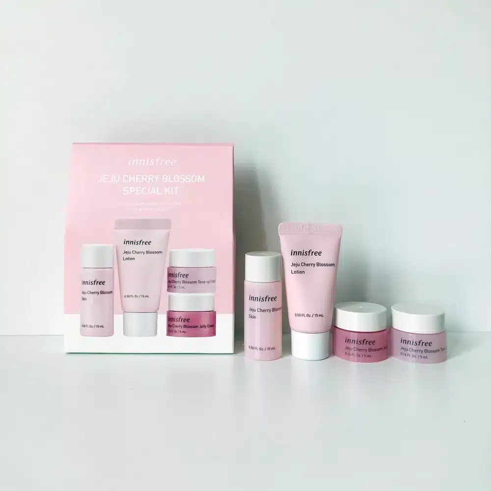 INNISFREE Jeju Cherry Blossom Special Kit