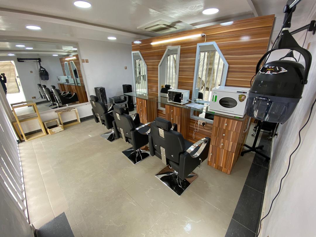 King Olaide Raises Bar with The Royal Unisex Salon and Spa