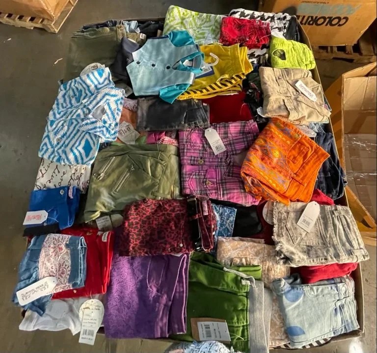 Children's Bulk Clothing Liquidation Shop Best Pallets of Goods