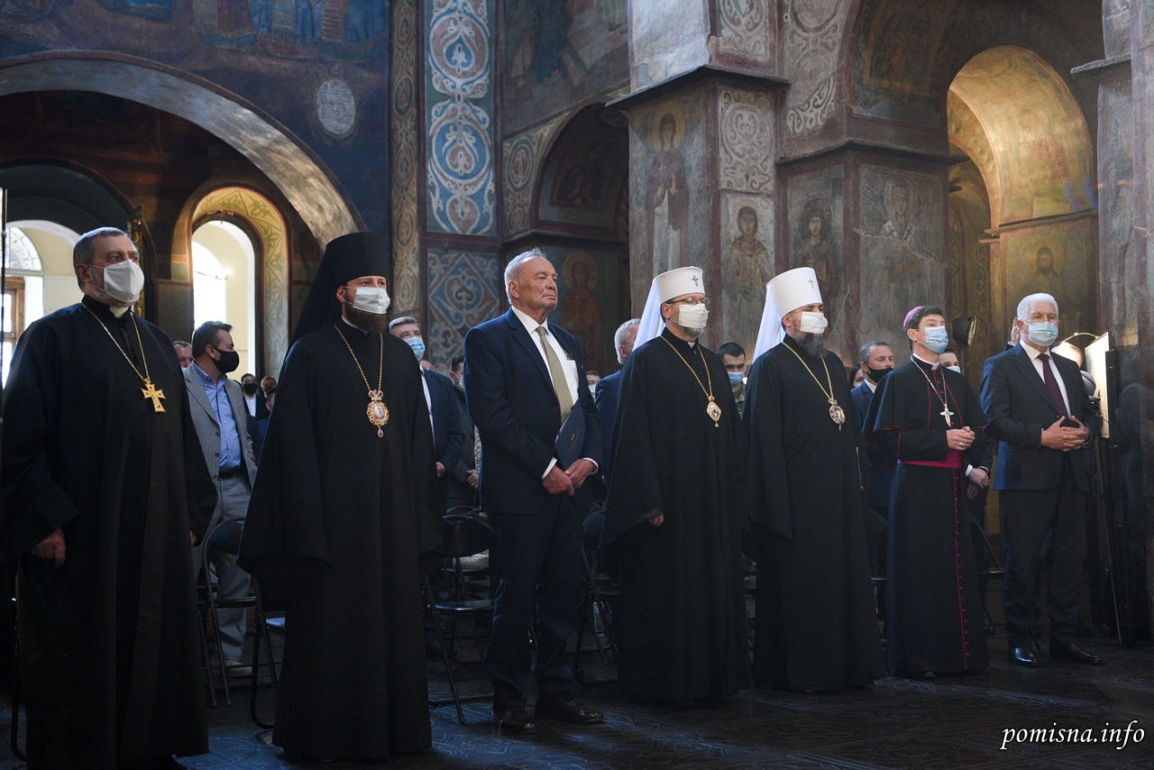 Metropolitan of Kyiv The Bible is the basis of every Christian