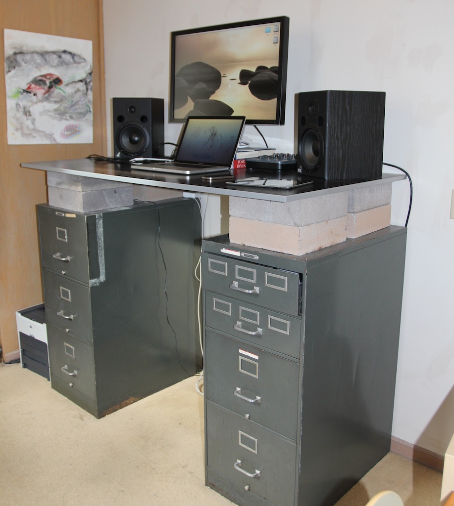 How To Transition To A Standing Desk 3 steps to transitioning into your standing desk