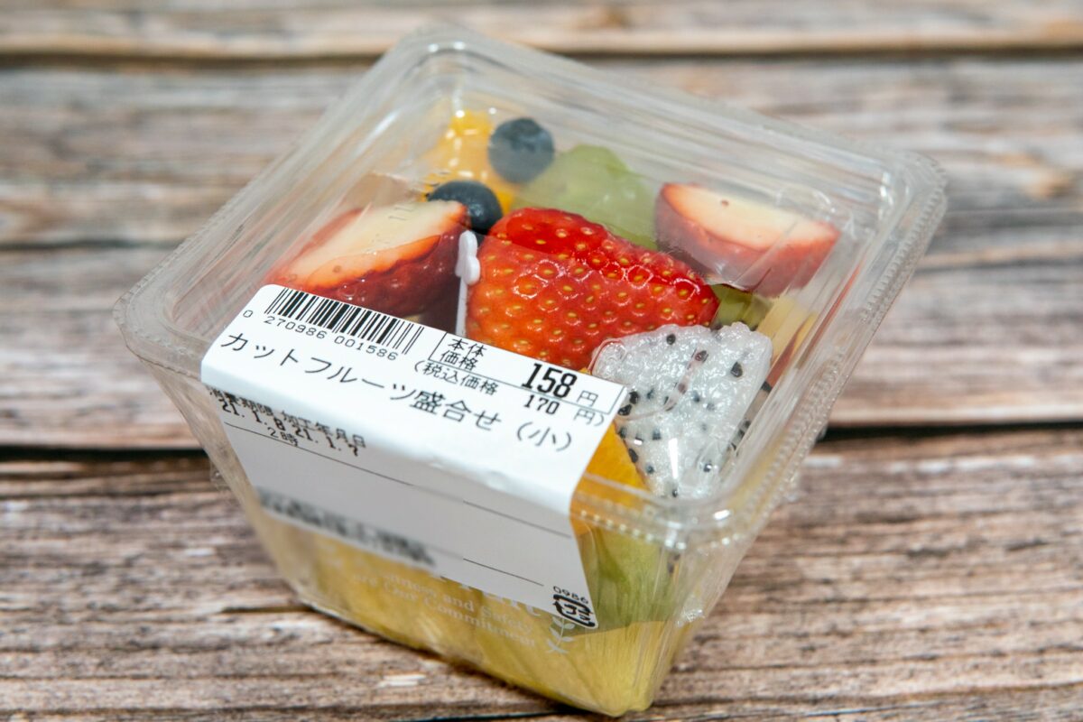 食後のデザートには豪華すぎるけど安すぎPLANTのカットフルーツ盛り合わせ オリョポートフォリ