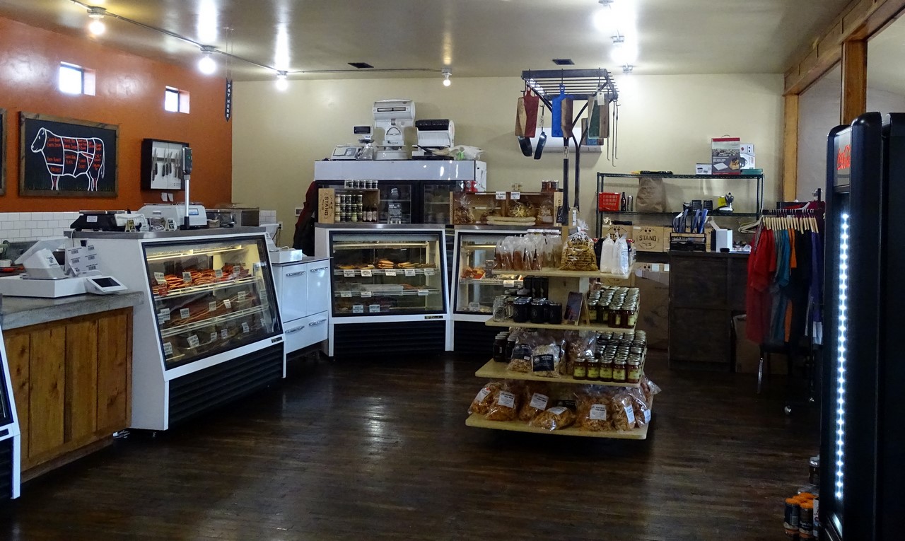 Cove, Oregon Photos 2… To Our Slightly Crazy Looney Bin!